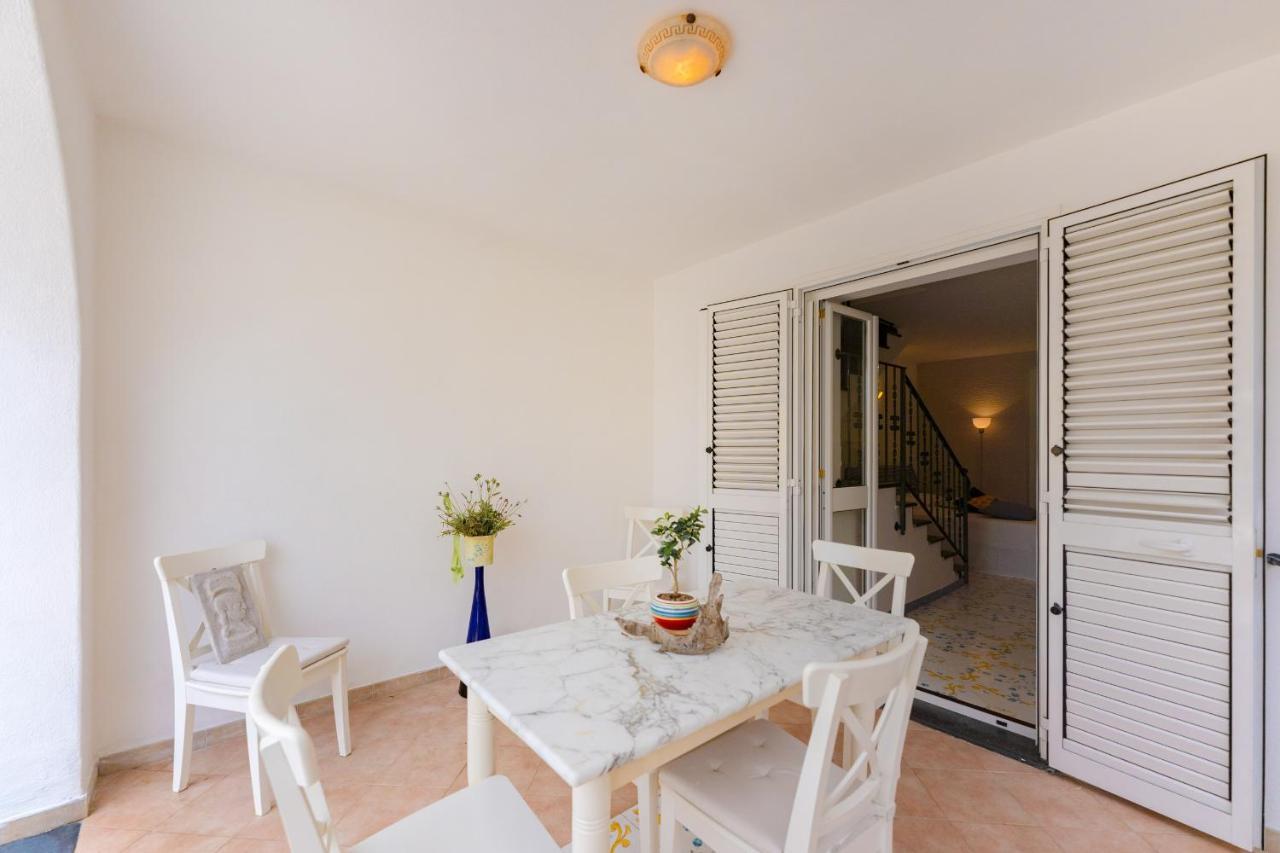 Aparthotel Il Poeta Procida Exterior foto