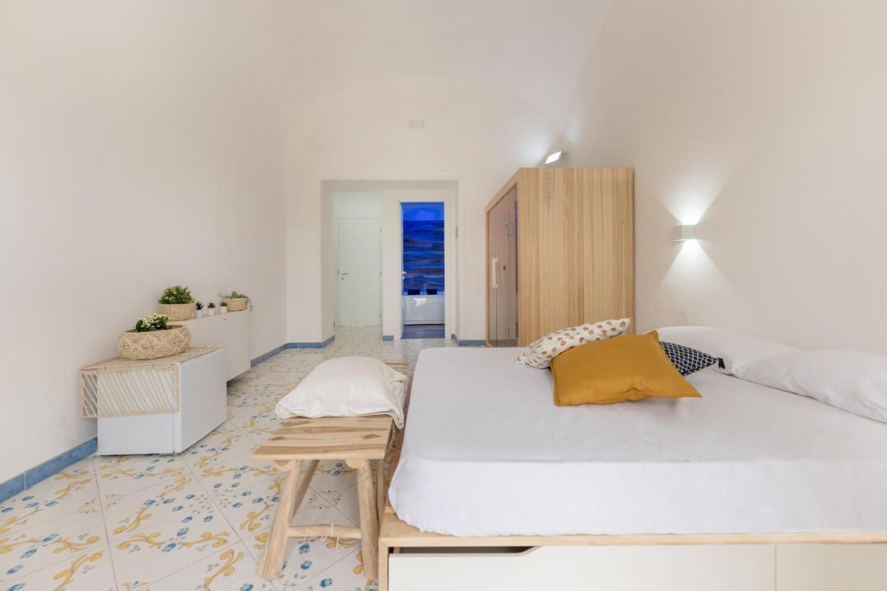 Aparthotel Il Poeta Procida Exterior foto