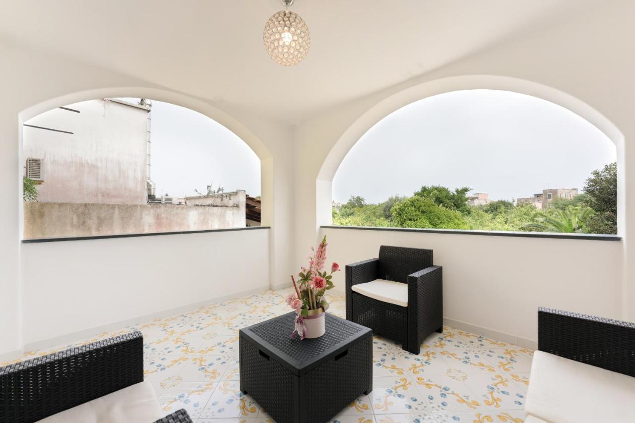 Aparthotel Il Poeta Procida Exterior foto